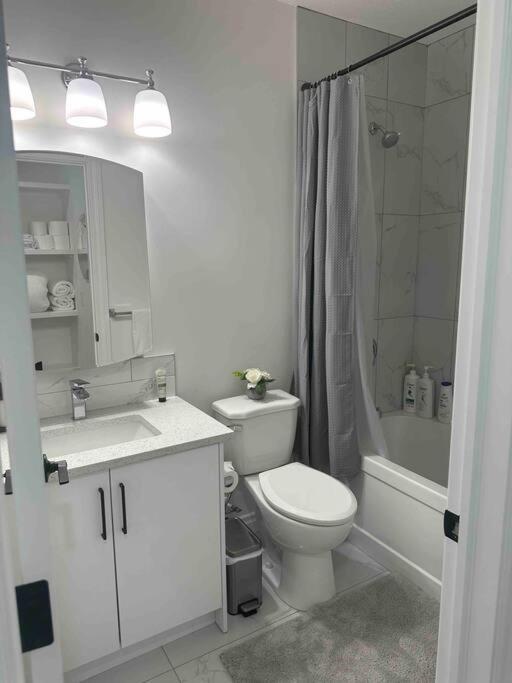 Award Winning Boho Paradise Sunlit Modern Suite YYC Dış mekan fotoğraf